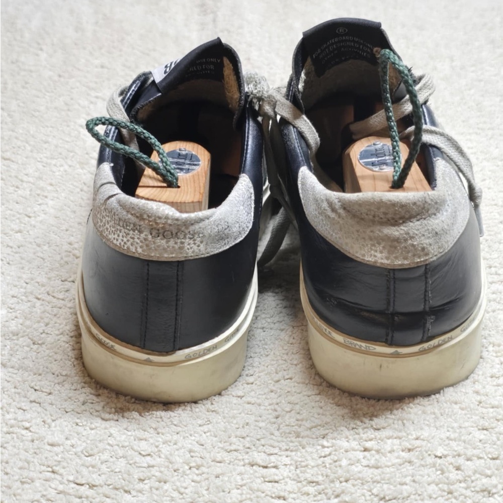Golden Goose Black and White Sneakers with Star Design - Picture 5 of 9